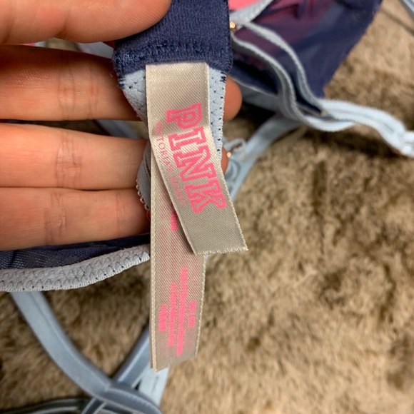 Pink Victoria secret bra - Picture 5 of 6